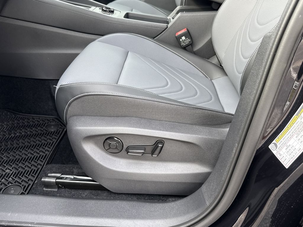 2026 Volkswagen Tiguan 2.0T SE Black at DeMontrond Auto Country
