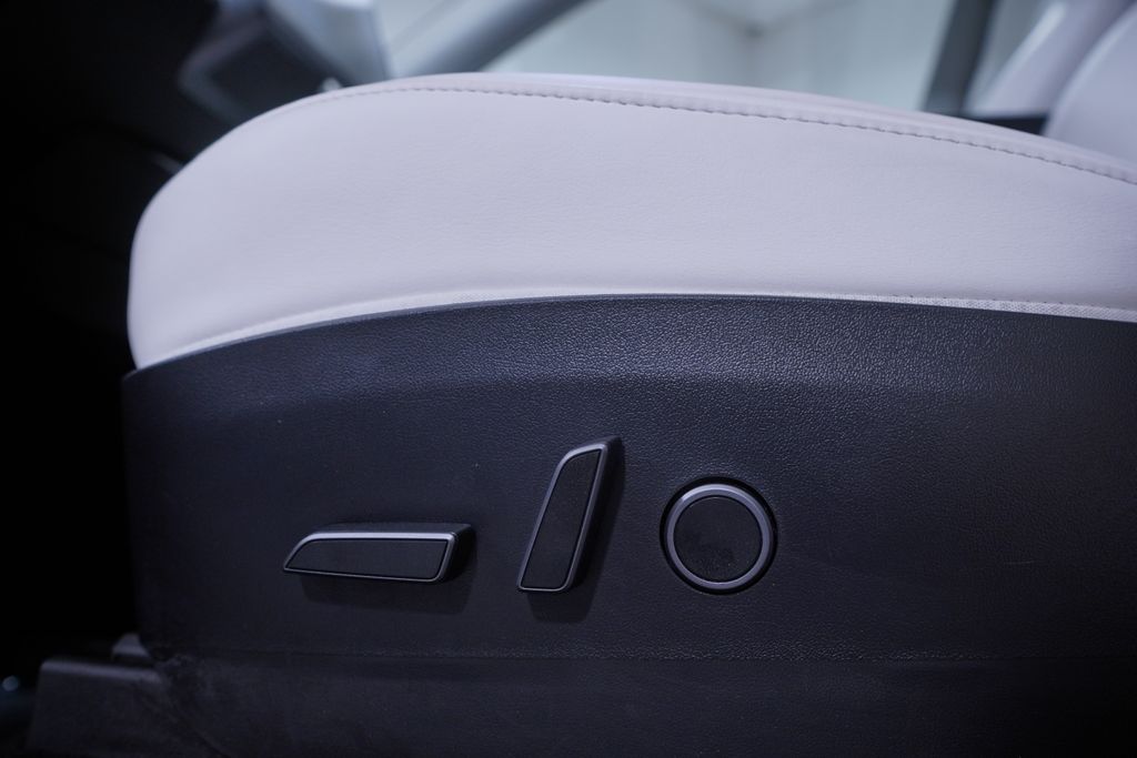 2021 Tesla Model Y Long Range 17