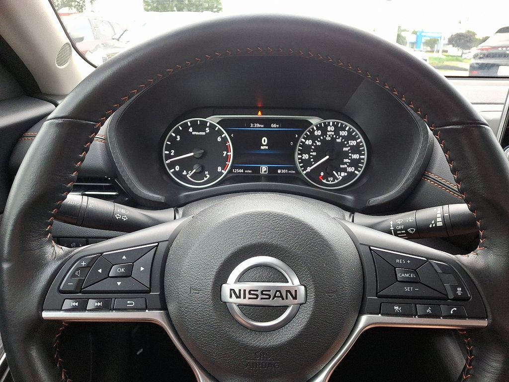Thumbnail: 2023 Nissan Sentra - 18