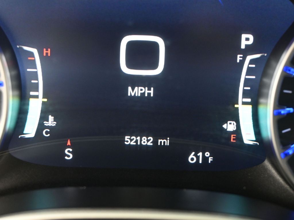 Used 2023 Bright White Clearcoat Chrysler Touring L image 28