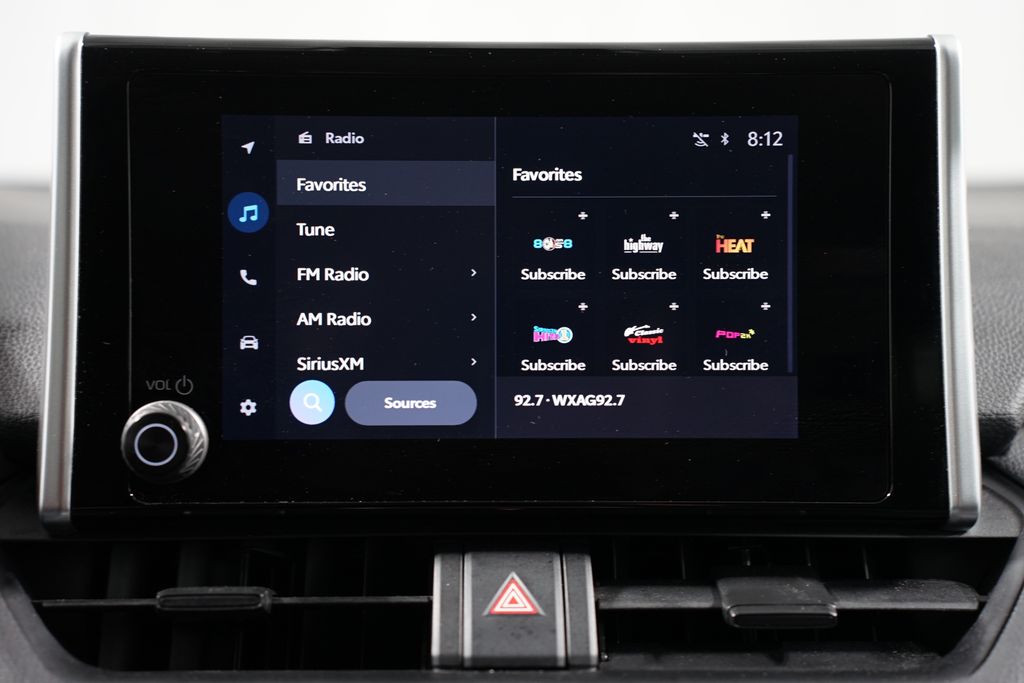 2024 Toyota RAV4 XLE 17