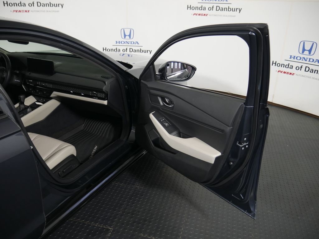 Thumbnail: 2023 Honda Accord - 6