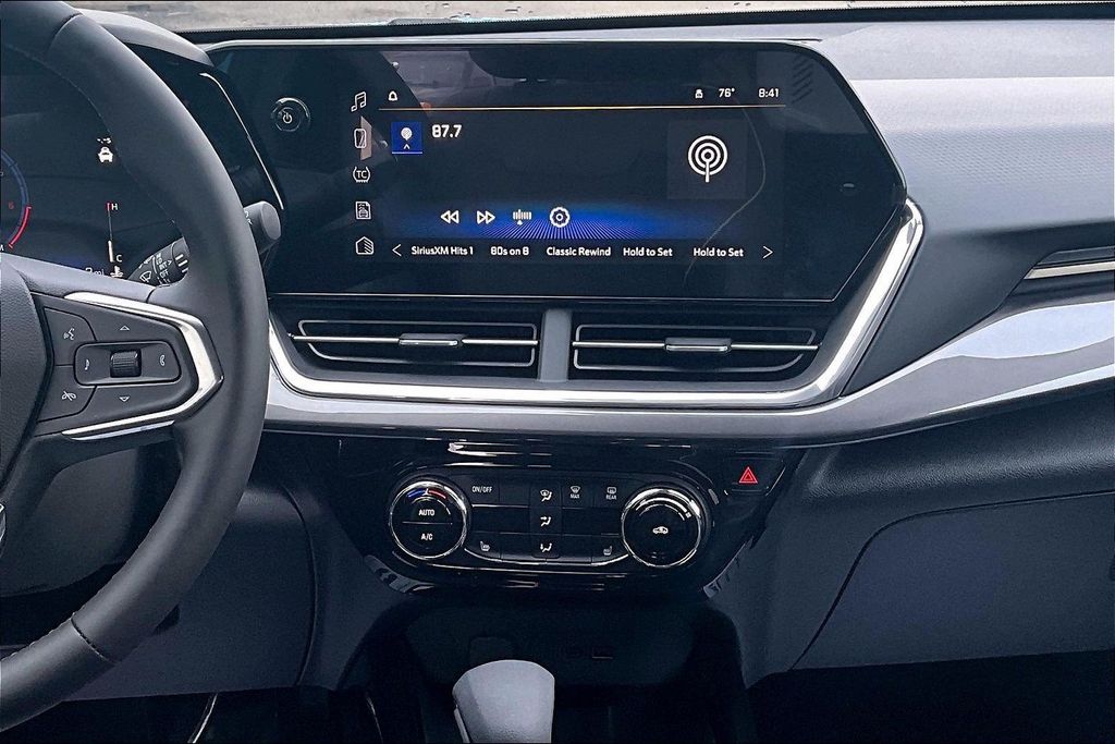 2026 Chevrolet Trax Activ - Photo 8