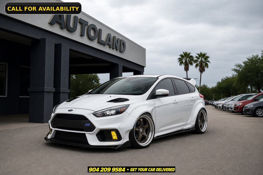 Frozen White 2017 Ford Focus RS Hatchback All-Wheel Drive 6-Speed Manual