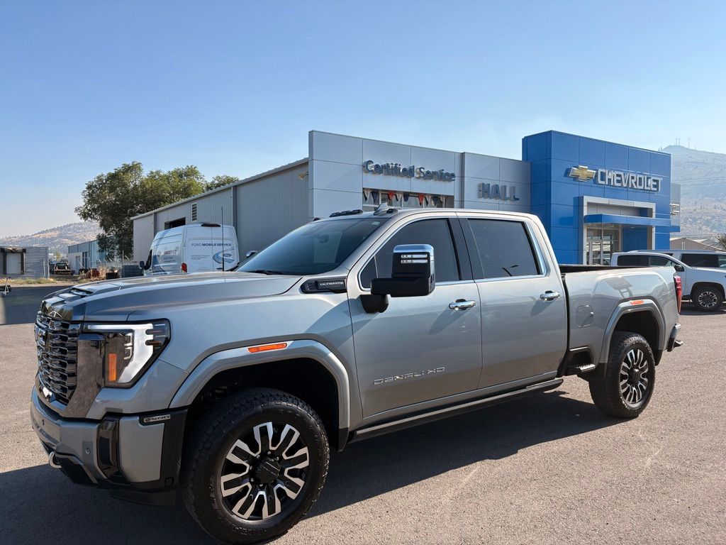 2024 GMC Sierra 2500HD Denali Ultimate Crew Cab 4WD