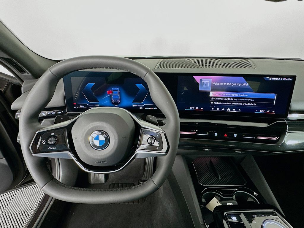 Thumbnail: 2024 BMW 5 Series - 11