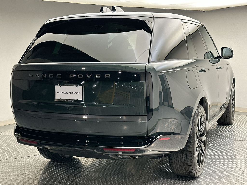 Thumbnail: 2025 Land Rover Range Rover - 3