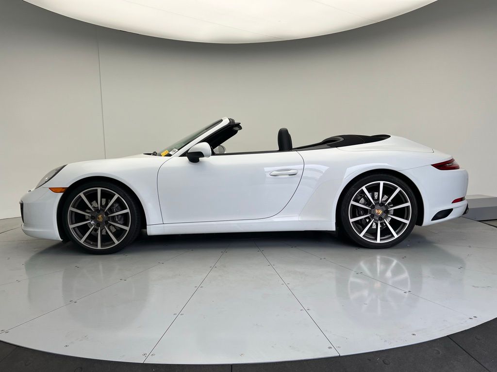 Thumbnail: 2017 Porsche 911 - 2