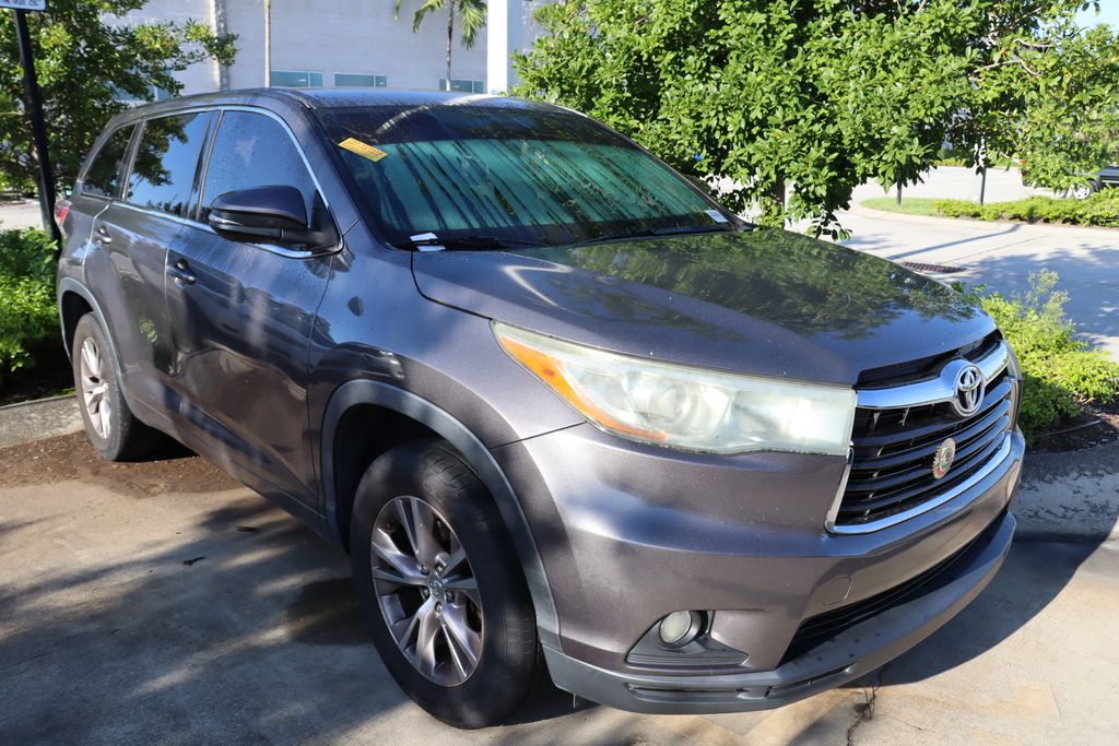 Thumbnail: 2015 Toyota Highlander - 6