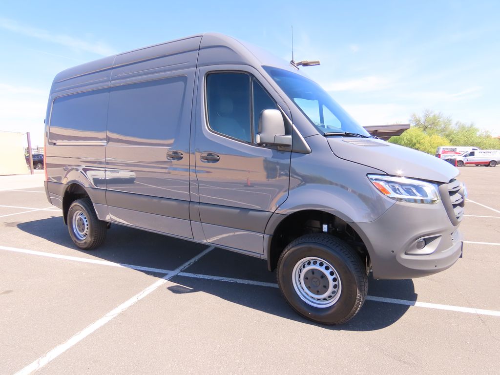 Thumbnail: 2026 Mercedes-Benz Sprinter - 3