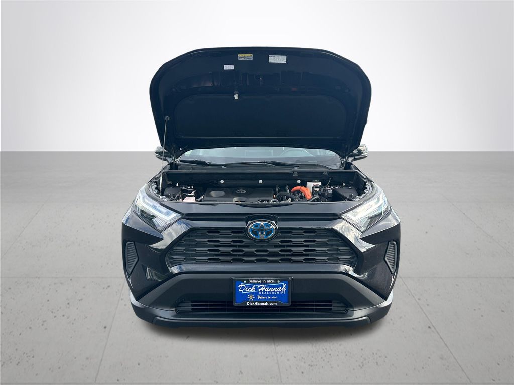 2024 Toyota RAV4 Hybrid LE