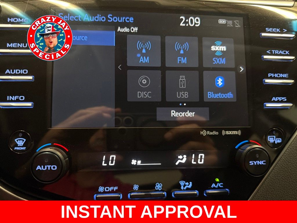 Used 2018 Toyota Camry Hybrid Sedan
