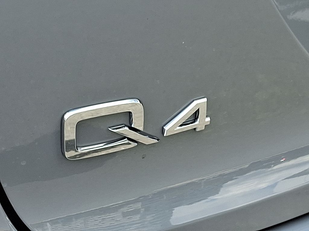 Thumbnail: 2025 Audi Q4 e-tron - 18