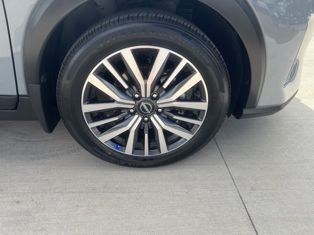 2024 Boulder Gray Pearl Nissan Kicks SV FWD SUV
