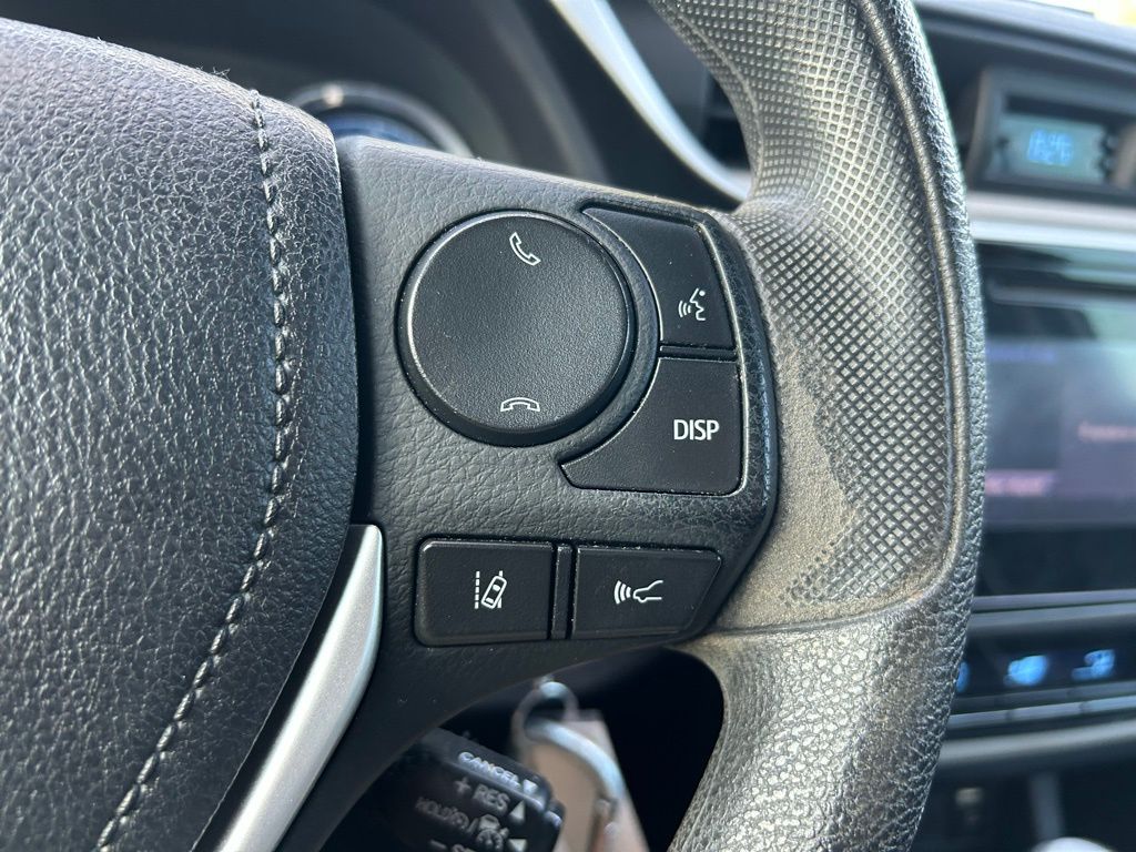 Thumbnail: 2019 Toyota Corolla - 17