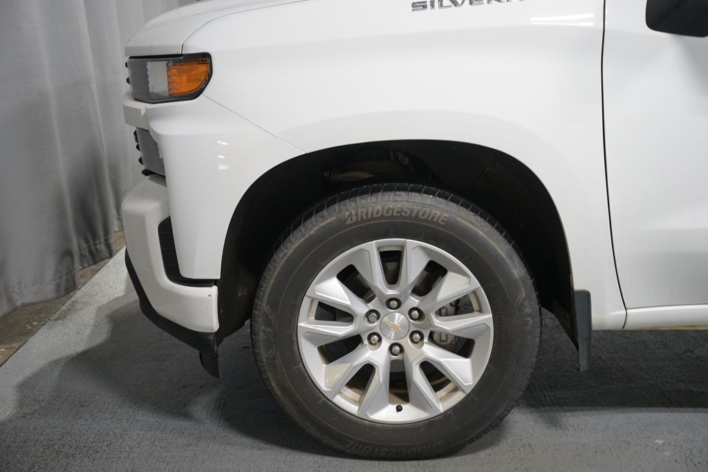 Thumbnail: 2022 Chevrolet Silverado 1500 - 5