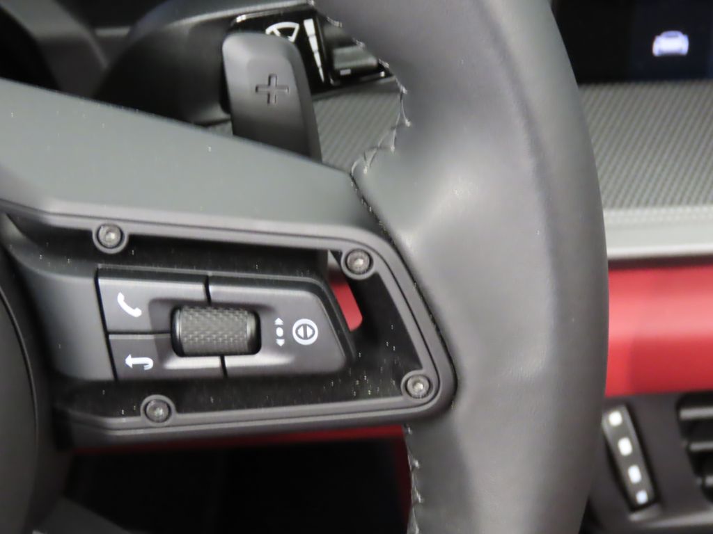 Thumbnail: 2025 Porsche 911 - 29