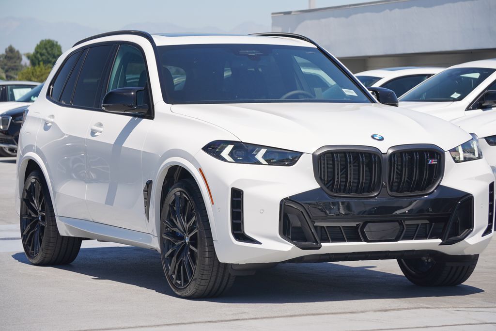 2025 BMW X5 M60i 3