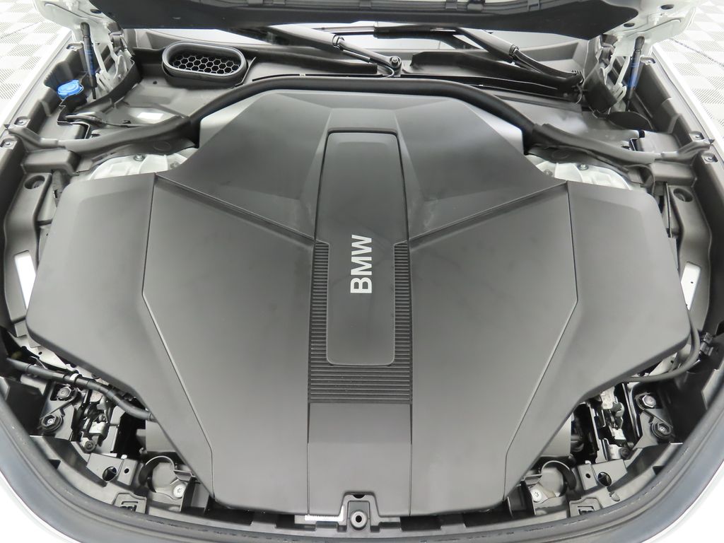 Thumbnail: 2026 BMW i7 - 29