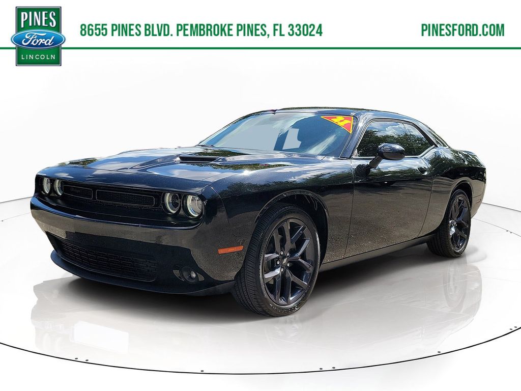 Pitch Black Clearcoat 2021 Dodge Challenger Coupe Rear-Wheel Drive 8-Speed Automatic