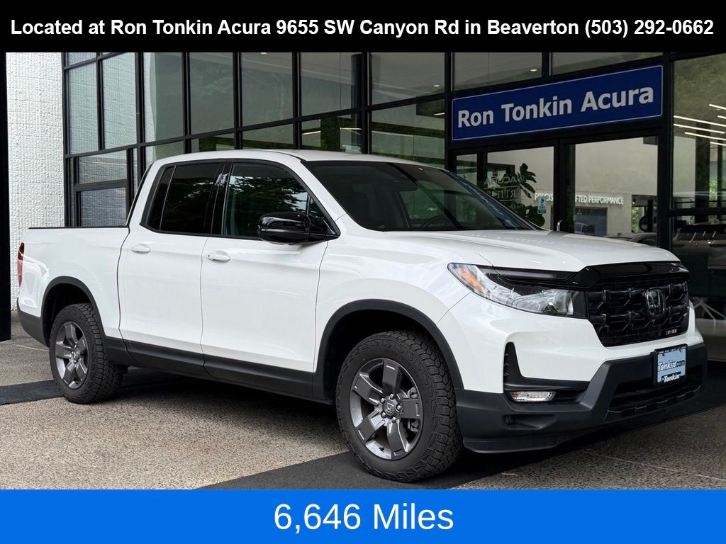 Platinum White Pearl 2025 Honda Ridgeline Pickup Truck All-Wheel Drive 9-Speed Automatic