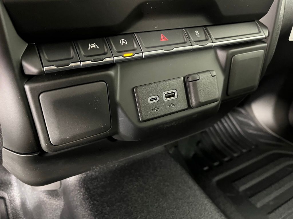 Thumbnail: 2026 Chevrolet Silverado 1500 - 30