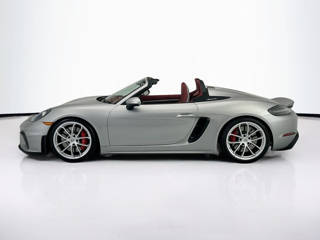 Thumbnail: 2021 Porsche  - 8