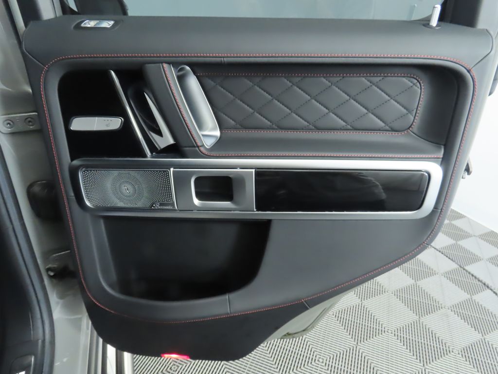 Thumbnail: 2022 Mercedes-Benz G-Class - 28