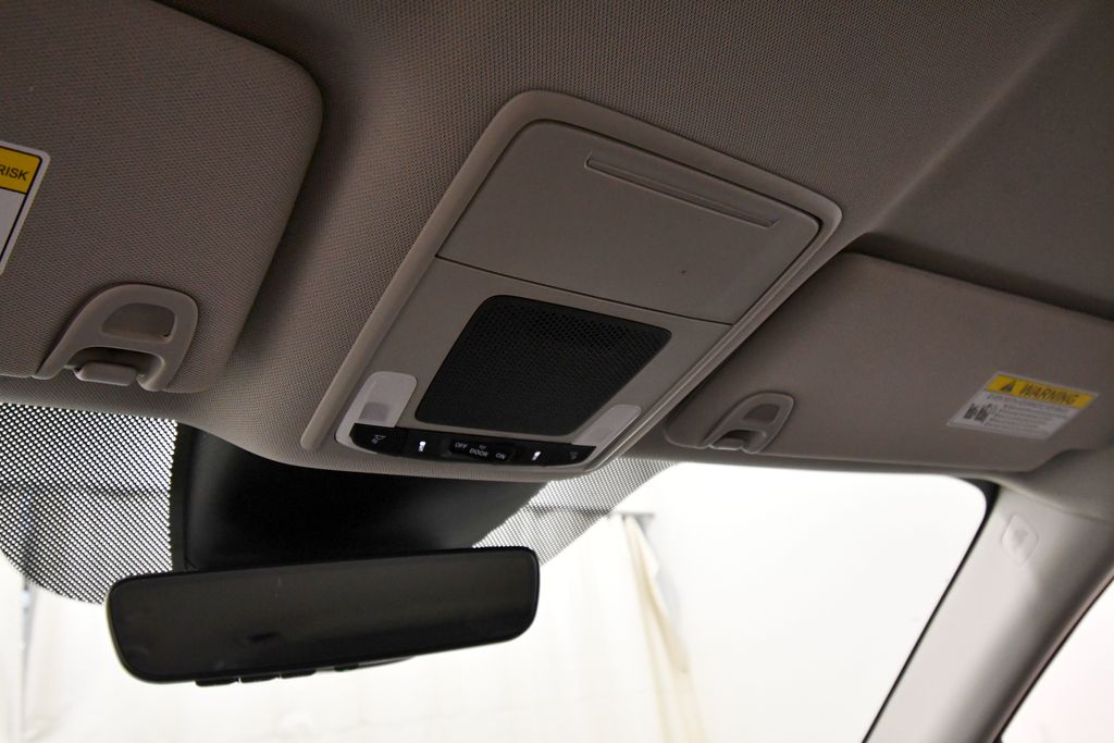 Used 2025 Honda Pilot SUV
