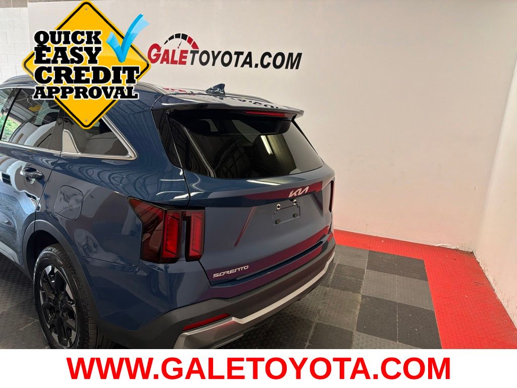 Used 2025 Kia Sorento SUV