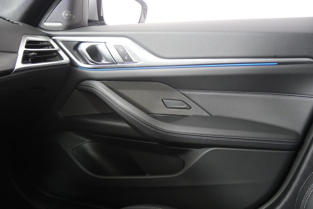 Thumbnail: 2025 BMW 4 Series - 28