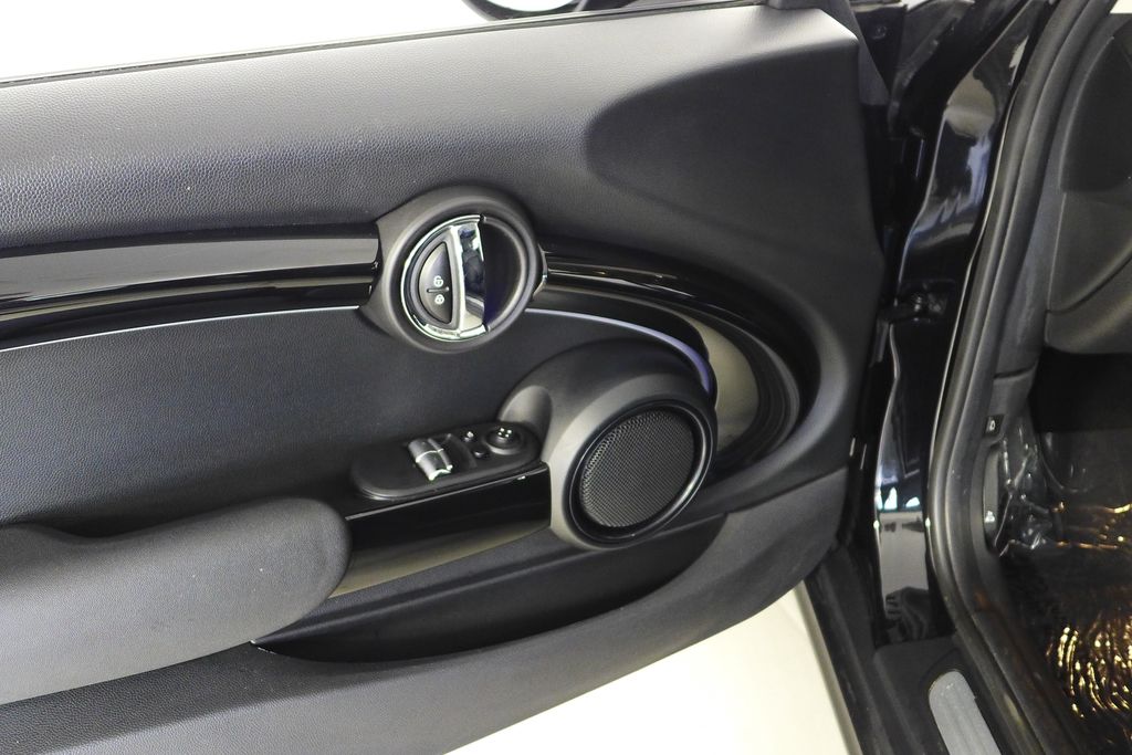 Thumbnail: 2023 MINI Cooper - 12