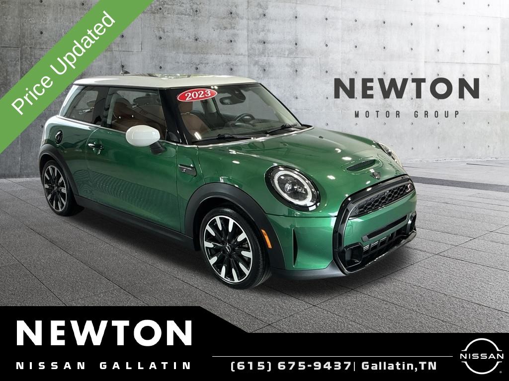 British Racing Green 2023 MINI Cooper Hatchback Front-Wheel Drive 7-Speed Automatic