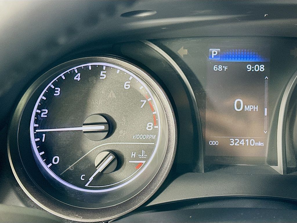 Thumbnail: 2024 Toyota Camry - 12