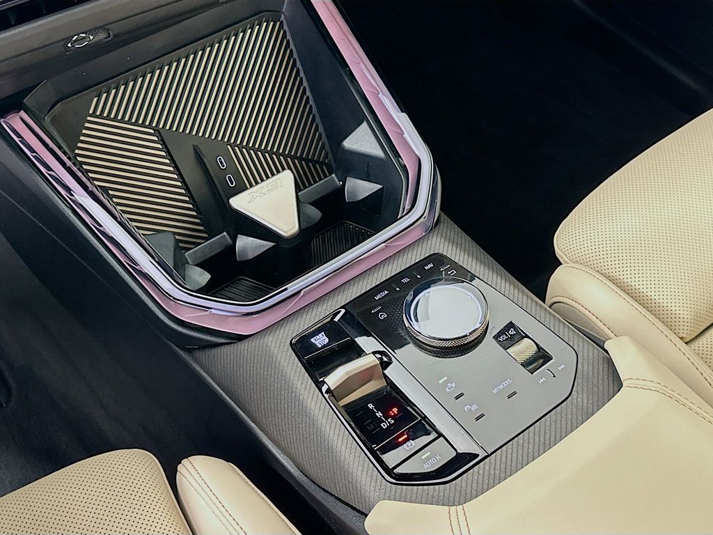 Thumbnail: 2025 BMW X3 - 16