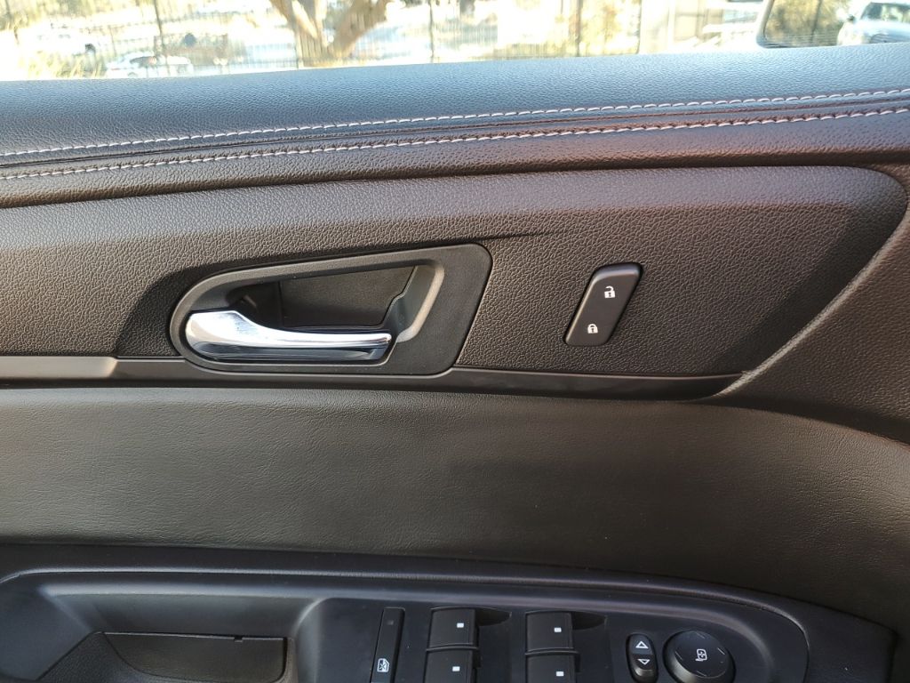 Used Car 2016 Chevrolet Traverse  Lt For Sale Under $15,000 In Austin, Texas