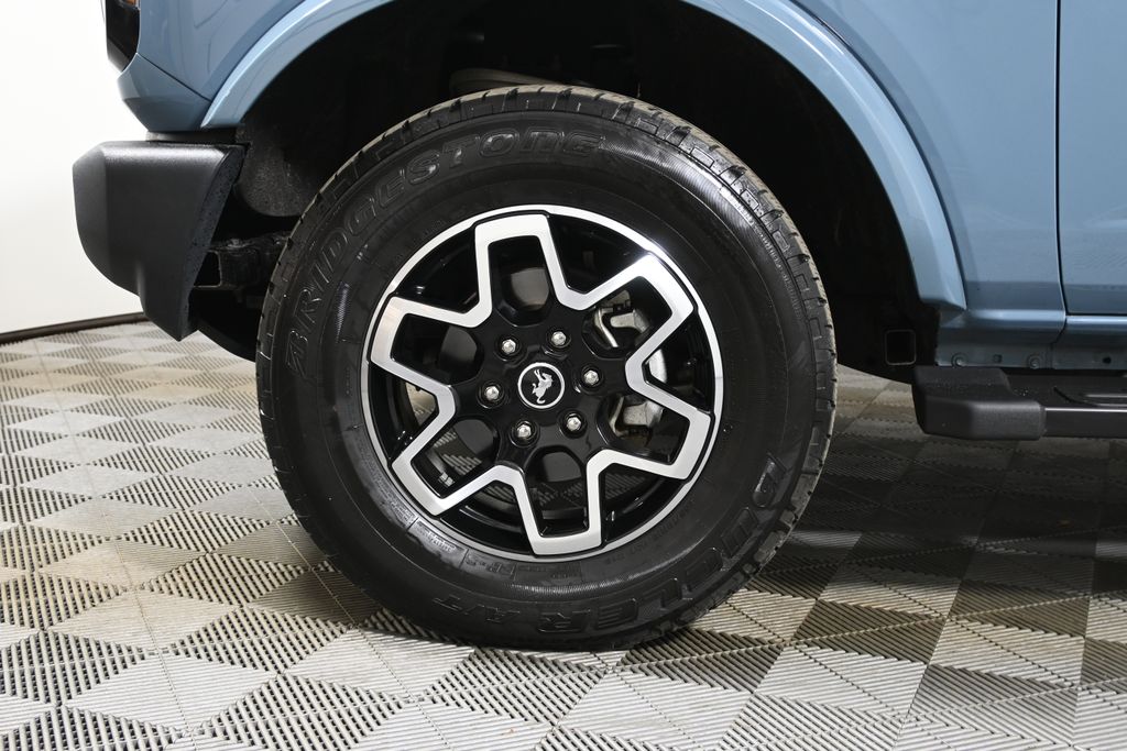 Thumbnail: 2023 Ford Bronco - 13