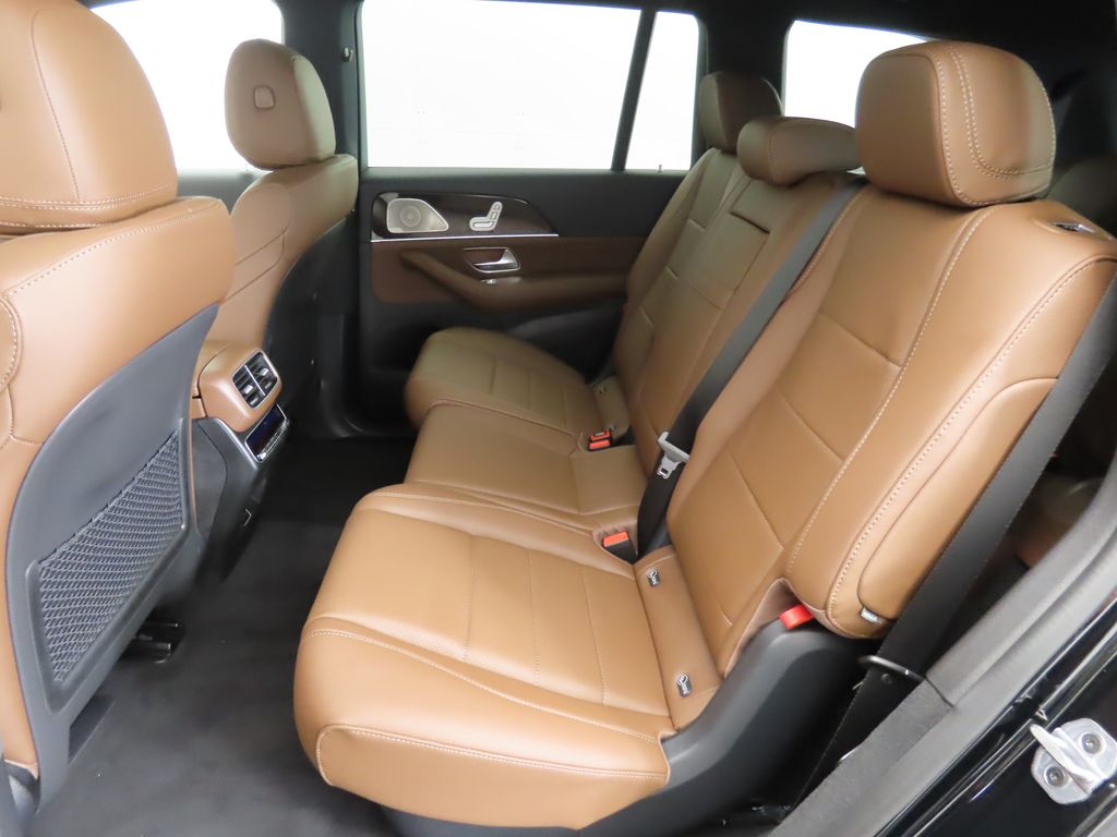Thumbnail: 2026 Mercedes-Benz GLS - 21