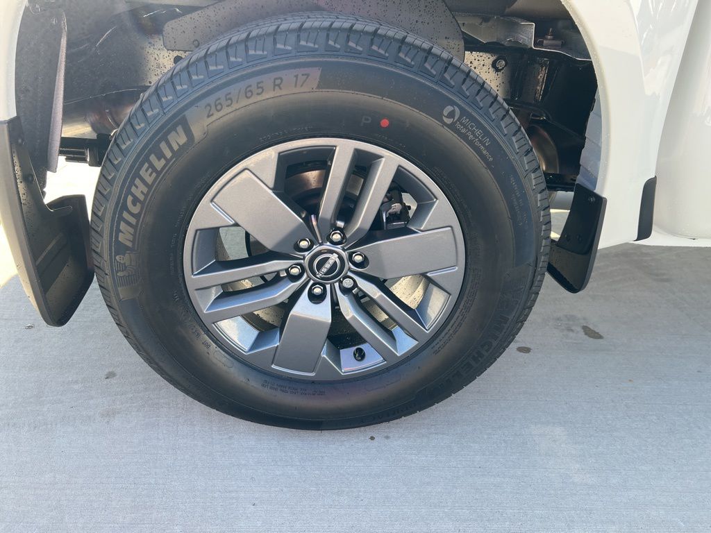 2025 Glacier White Nissan Frontier SV RWD Truck