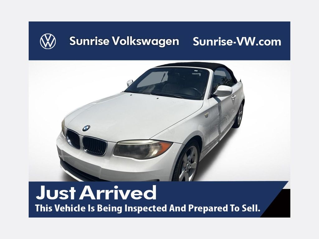 Alpine White 2012 BMW 1 Series Convertible Rear-Wheel Drive 6-Speed Automatic