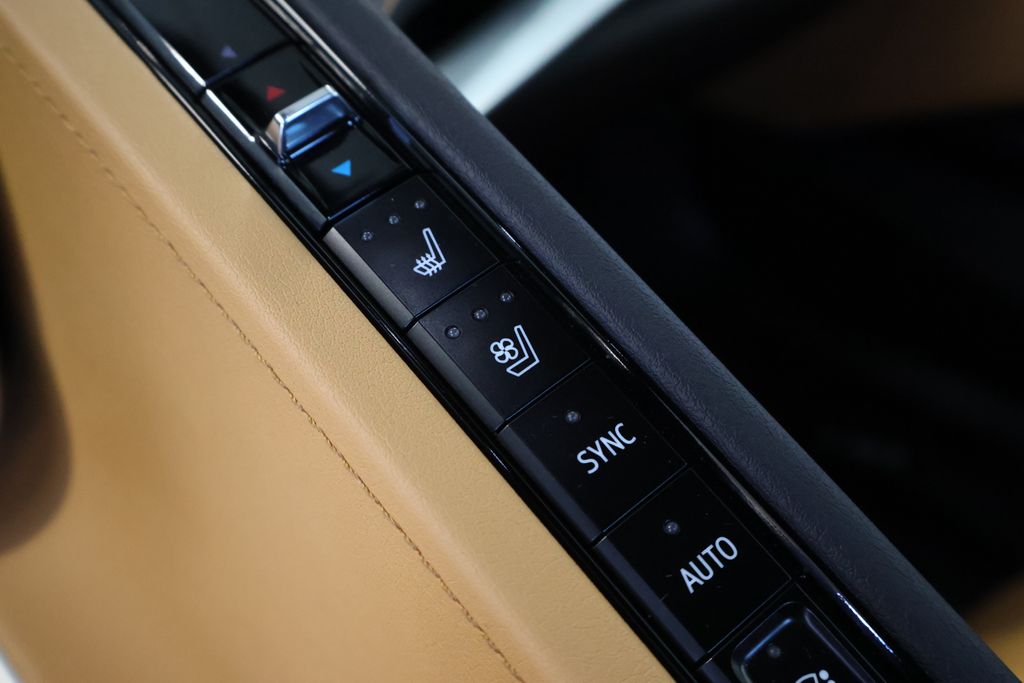 Thumbnail: 2025 Chevrolet Corvette - 28