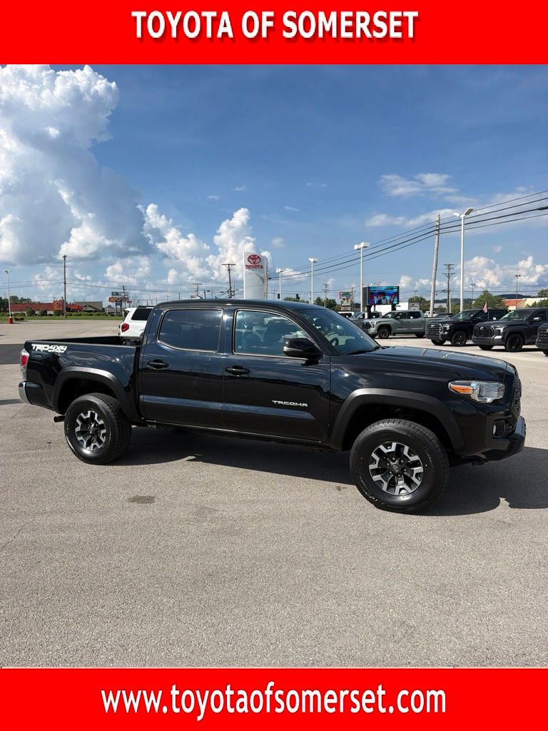 Midnight Black Metallic 2022 Toyota Tacoma Pickup Truck Four-Wheel Drive 6-Speed Automatic