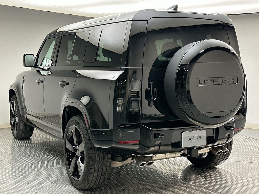 Thumbnail: 2026 Land Rover Defender - 3