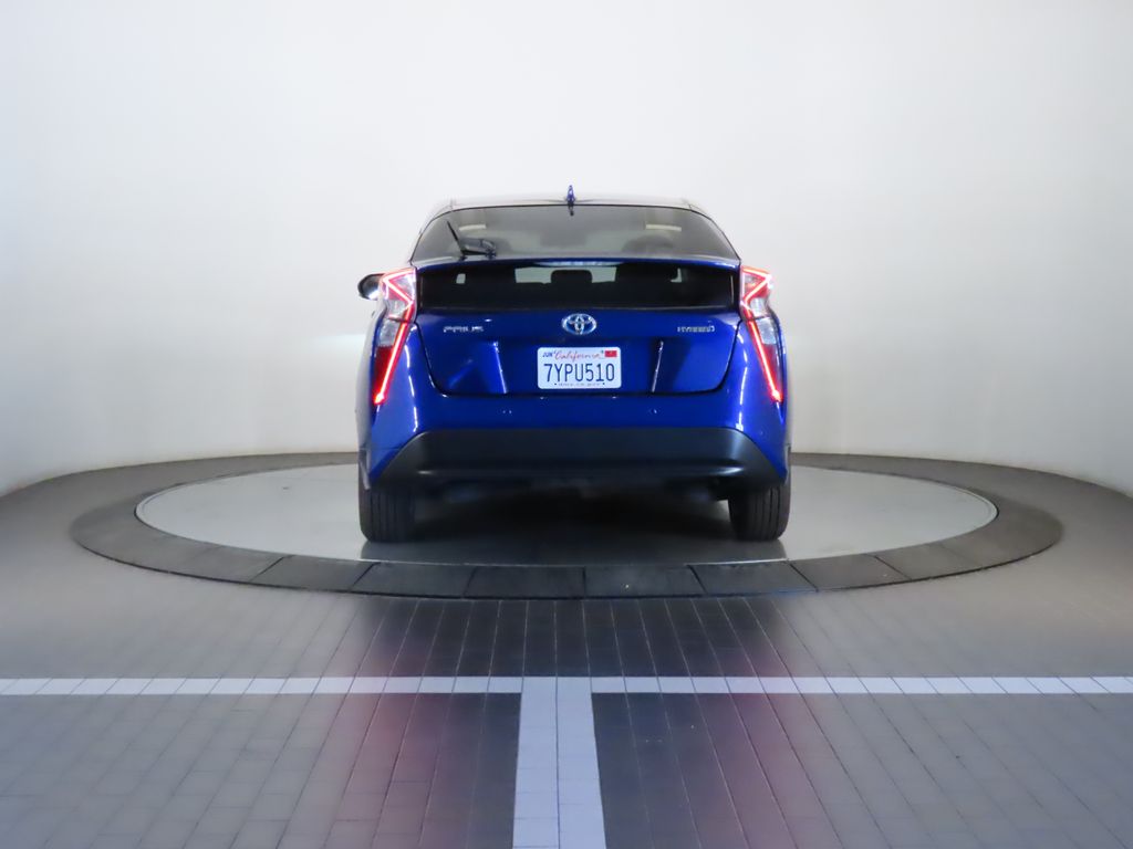 Thumbnail: 2017 Toyota Prius - 6