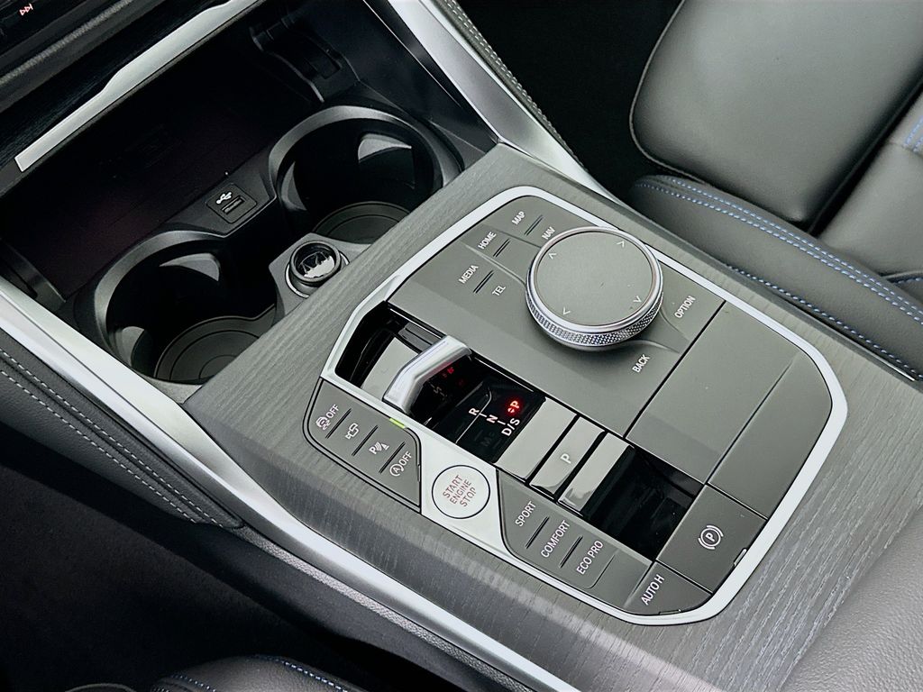 Thumbnail: 2026 BMW 4 Series - 15