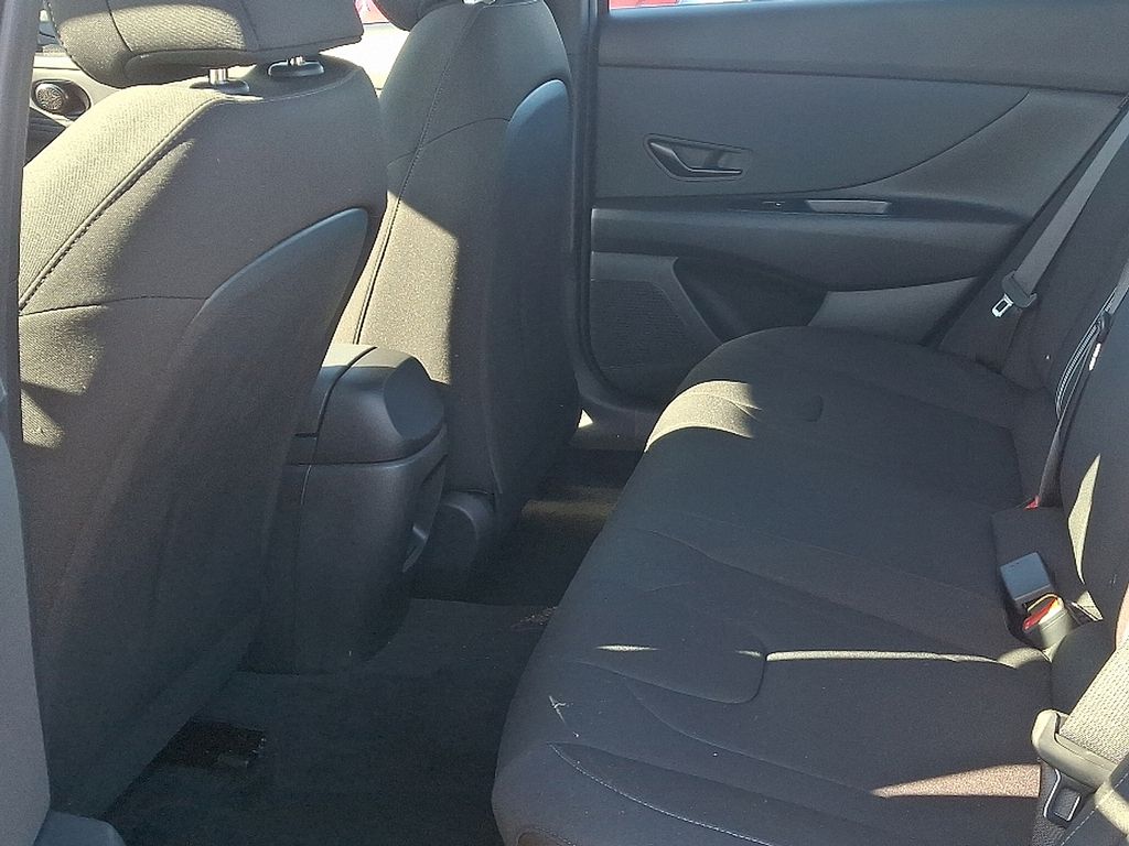 2025 Hyundai Elantra Sport 6