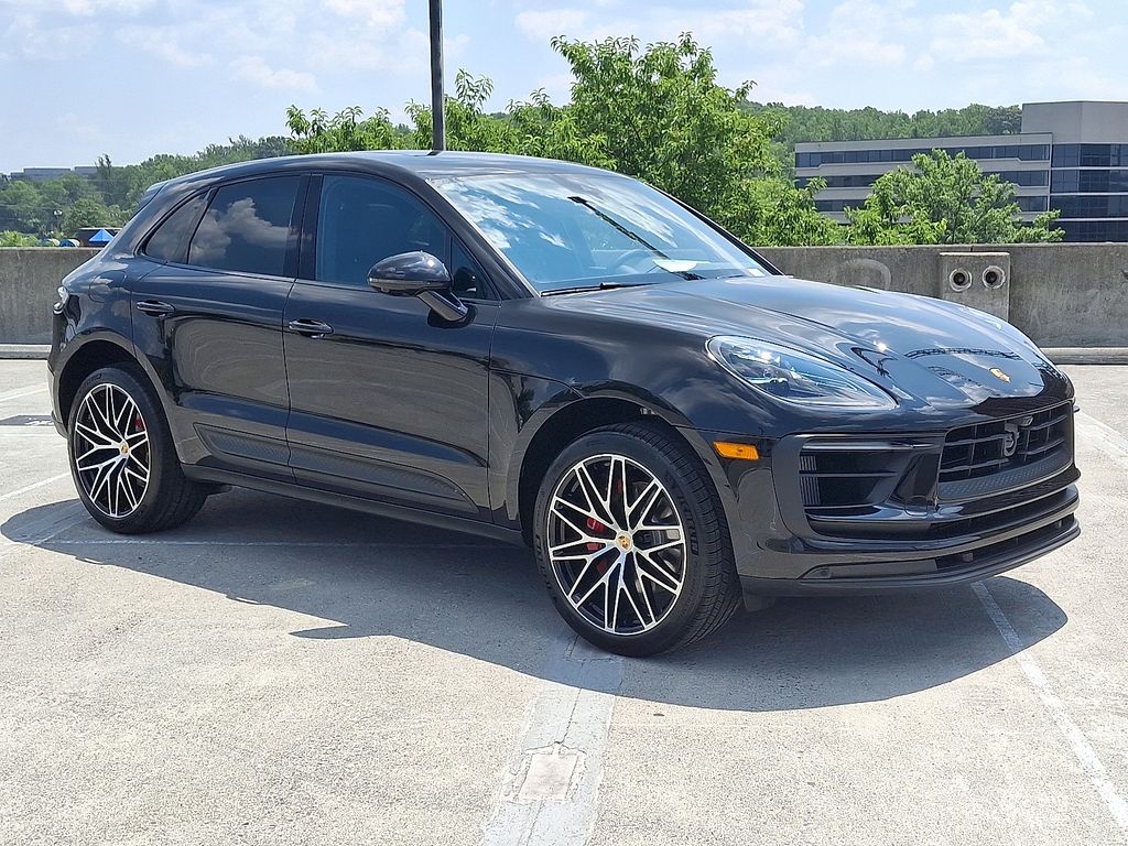 Thumbnail: 2025 Porsche Macan - 7