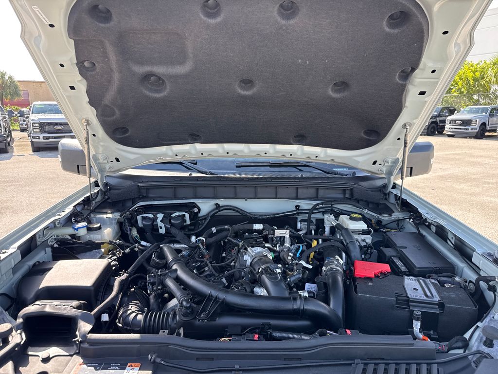 Used 2021 Gray Ford Badlands image 29