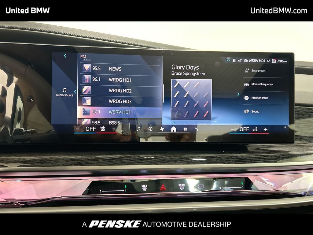 Thumbnail: 2025 BMW 7 Series - 16