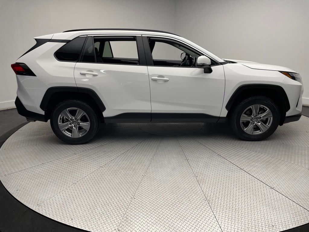 2023 Toyota RAV4 XLE 4